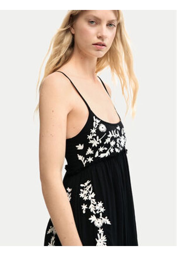 Desigual Sukienka letnia Cassatt 26SWVK42 Czarny Regular Fit. Kolor: czarny. Materiał: wiskoza. Sezon: lato