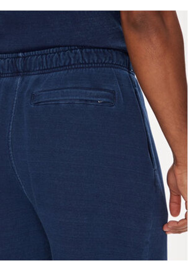 Guess Jeans Szorty sportowe M5YD49 KCXQ1 Niebieski Regular Fit. Kolor: niebieski. Materiał: bawełna. Styl: sportowy