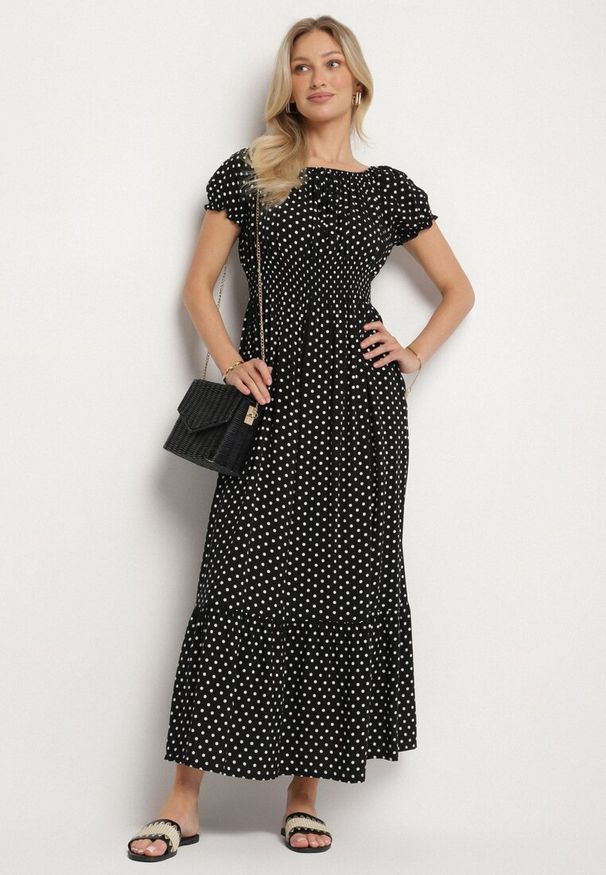 Born2be - Czarna Sukienka z Bawełną w Kropki Ellisla. Okazja: na co dzień. Kolor: czarny. Materiał: bawełna. Wzór: kropki. Styl: elegancki, casual
