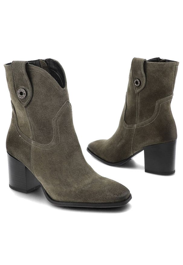 Zielone Botki Karino Modne Obuwie Jesienne. Kolor: zielony. Materiał: materiał, welur, zamsz, jeans. Sezon: jesień. Obcas: na obcasie. Styl: elegancki. Wysokość obcasa: średni