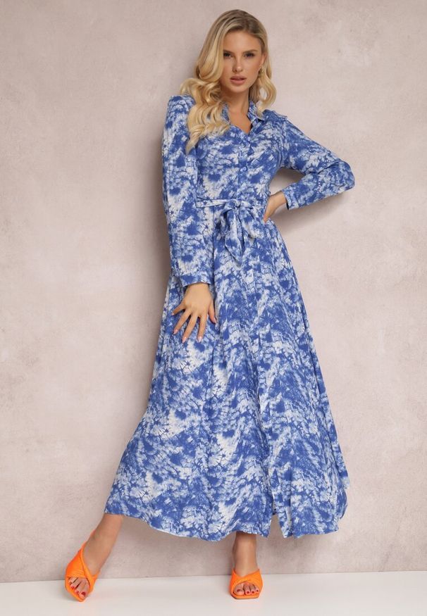 Renee - Granatowa Sukienka Silelphise. Kolor: niebieski. Materiał: materiał. Długość rękawa: długi rękaw. Typ sukienki: koszulowe. Długość: maxi