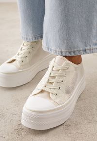 Renee - Beżowe Plecione Trampki na Platformie Irivana. Kolor: beżowy. Materiał: zamsz, jeans. Szerokość cholewki: normalna. Wzór: haft. Obcas: na platformie. Styl: sportowy, boho #6