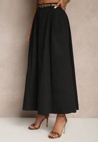 Renee - Czarna Rozkloszowana Spódnica z Paskiem i Kieszeniami Vikaritte. Okazja: na co dzień. Kolor: czarny. Styl: casual, elegancki