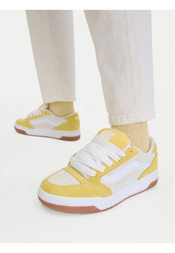 Vans Sneakersy Hylane VN000D1JFSH1 Żółty. Kolor: żółty. Materiał: skóra, zamsz