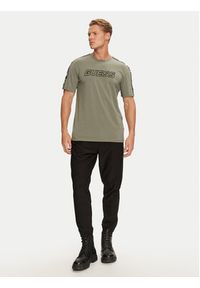 Guess T-Shirt Arlo Z4GI18 J1314 Zielony Regular Fit. Kolor: zielony. Materiał: bawełna #3