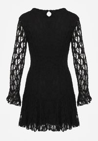 Born2be - Czarna Sukienka Koronkowa z Rozkloszowanymi Rękawami Cinatea. Okazja: na co dzień. Typ kołnierza: kokarda. Kolor: czarny. Materiał: koronka. Typ sukienki: proste. Styl: casual #7