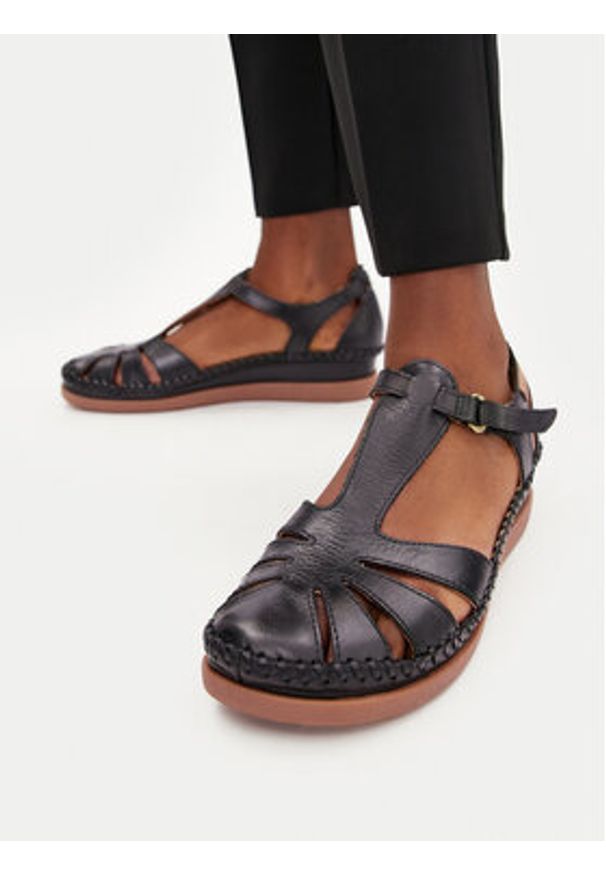 Pikolinos Sandały W8K-0802 Czarny. Kolor: czarny. Materiał: skóra