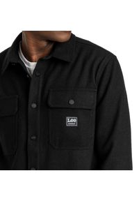 Lee - LEE WORKWEAR OVERSHIRT MĘSKA KOSZULA MATERIAŁOWA Z DŁUGIM RĘKAWEM BLACK L68DCS01. Materiał: materiał. Długość rękawa: długi rękaw. Długość: długie