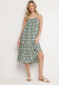 Born2be - Zielona Rozkloszowana Sukienka na Ramiączkach z Bawełny w Ornamentalny Wzór Valpio. Okazja: na spacer. Typ kołnierza: dekolt kwadratowy. Kolor: zielony. Materiał: bawełna. Długość rękawa: na ramiączkach #7