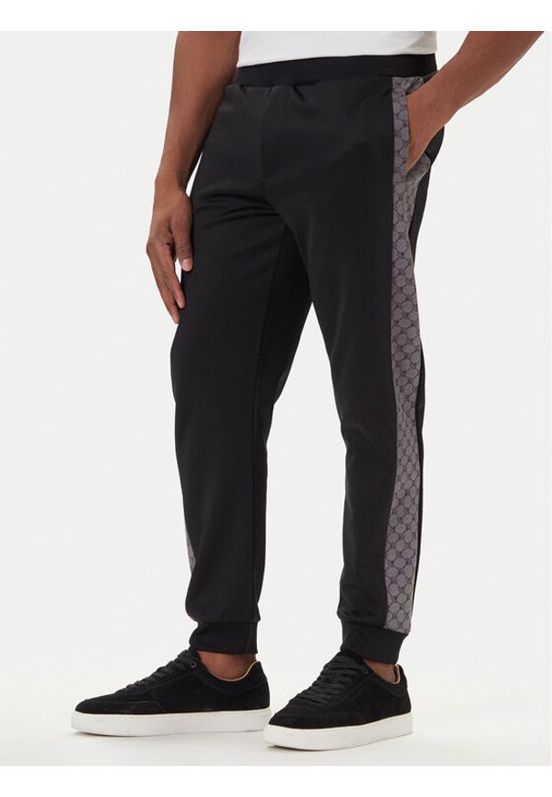 JOOP! Spodnie dresowe 17 JJ-48Ionnito 30049571 Czarny Regular Fit. Kolor: czarny. Materiał: bawełna, syntetyk