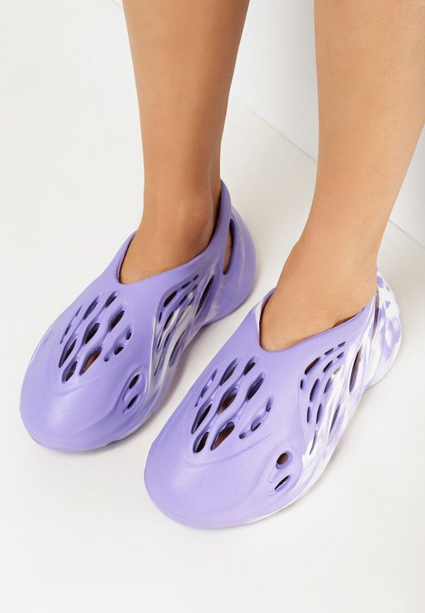 Born2be - Fioletowe Sneakersy z Wycięciami i Efektem Ombre Monasa. Zapięcie: bez zapięcia. Kolor: fioletowy. Materiał: guma