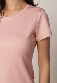 Born2be - Różowy Gładki T-shirt o Klasycznym Kroju Lycoris. Okazja: do domu, do pracy, na co dzień. Kolor: różowy. Materiał: jeans. Wzór: gładki. Styl: klasyczny #7