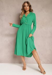 Renee - Zielona Koszulowa Sukienka z Paskiem i Plisowanym Dołem Walisa. Kolor: zielony. Materiał: materiał. Typ sukienki: koszulowe #1