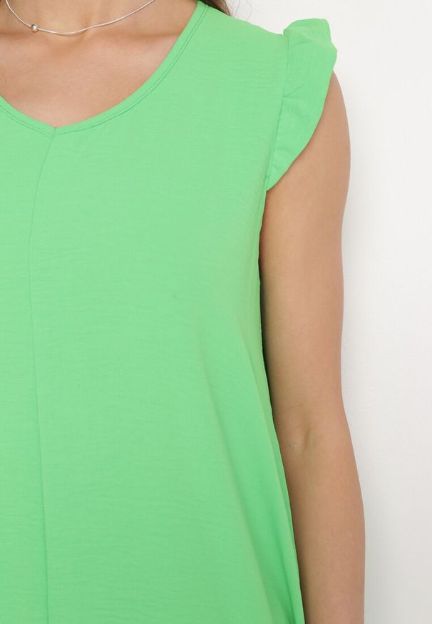 Born2be - Jasnozielona Sukienka Trapezowa Midi z Falbanką Bez Rękawów Neoliana. Kolor: zielony. Długość rękawa: bez rękawów. Sezon: lato. Typ sukienki: trapezowe. Długość: midi