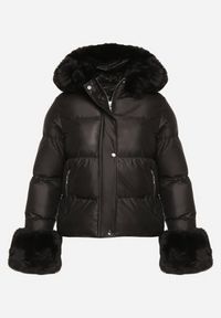 Born2be - Czarna Pikowana Kurtka z Kapturem Zdobiona Futerkiem Olenesa. Okazja: na co dzień. Typ kołnierza: kaptur. Kolor: czarny. Materiał: futro. Wzór: aplikacja. Styl: casual #3
