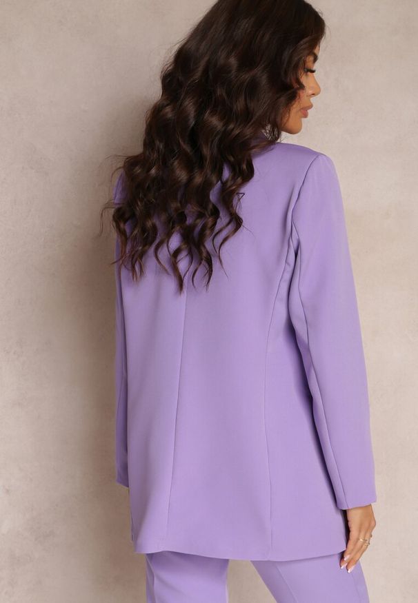 Renee - Jasnofioletowa Marynarka Dwurzędowa Tanou. Kolor: fioletowy. Długość rękawa: długi rękaw. Długość: długie. Styl: klasyczny, elegancki