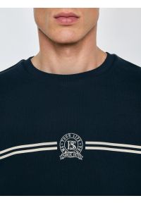 Big-Star - Bluza męska z haftem granatowa Daniel 403. Okazja: na co dzień. Kolor: niebieski. Materiał: dzianina. Wzór: haft. Styl: casual