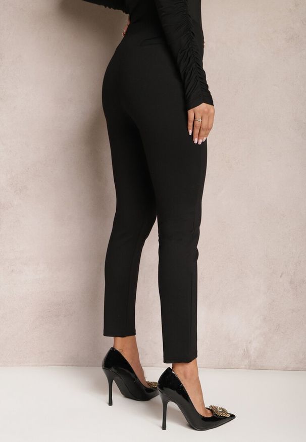 Renee - Czarne Spodnie High Waist z Gumką w Pasie i Napami Viaggio. Okazja: na spotkanie biznesowe, na co dzień. Stan: podwyższony. Kolor: czarny. Styl: wizytowy, biznesowy, klasyczny, casual