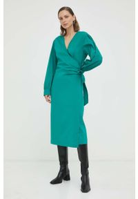 2NDDAY sukienka kolor zielony midi prosta. Okazja: na co dzień. Kolor: zielony. Materiał: tkanina. Typ sukienki: proste. Styl: casual. Długość: midi #4