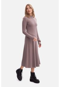 BeWear - Bawełniana sukienka dzianinowa z golfem rozkloszowana kakao. Typ kołnierza: golf. Kolor: czarny, brązowy. Materiał: dzianina, bawełna. Sezon: zima, jesień #5