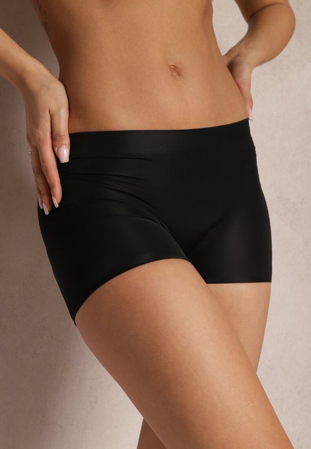 Renee - Czarne Gładkie Majtki Modelujące Typu Szorty z Push-Up Solamea. Kolor: czarny. Materiał: tkanina. Wzór: gładki
