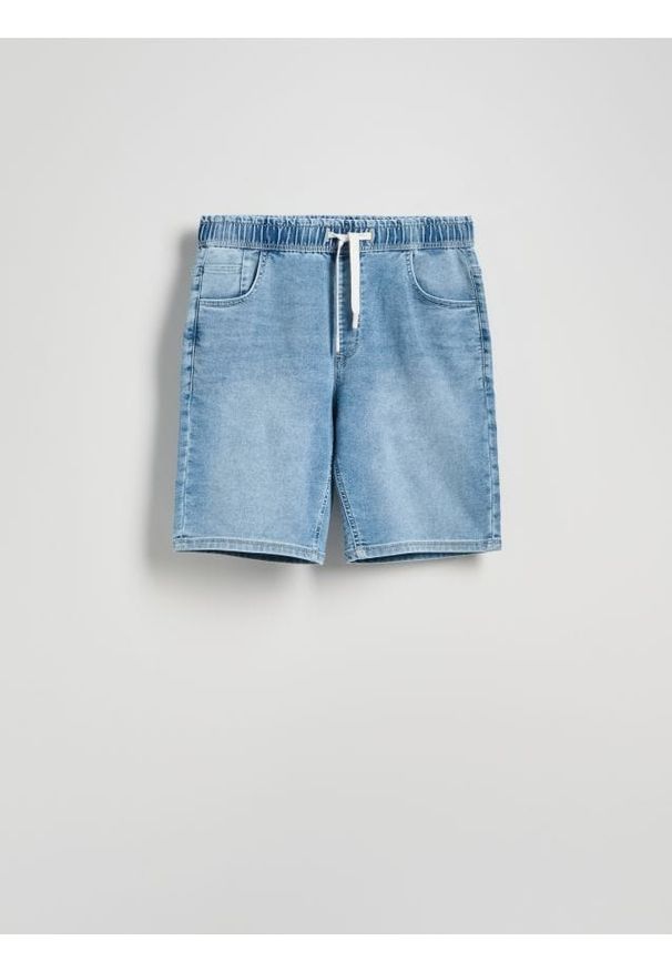 Reserved - Jeansowe szorty jogger - niebieski. Kolor: niebieski. Materiał: jeans