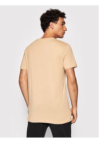 Fila T-Shirt Samuru 688977 Beżowy Regular Fit. Kolor: beżowy. Materiał: bawełna