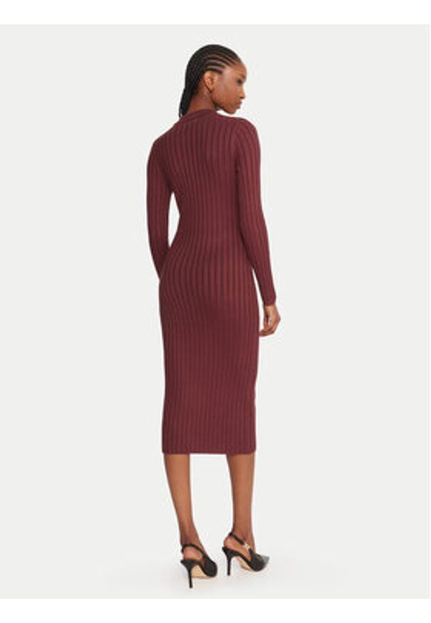 Guess Sukienka dzianinowa W5BK60 Z2YJ2 Brązowy Slim Fit. Kolor: brązowy. Materiał: wiskoza