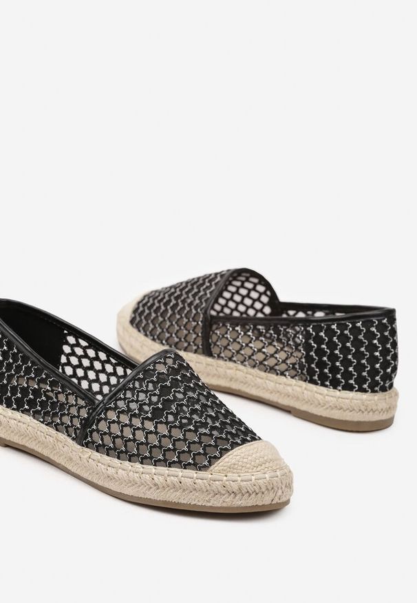 Born2be - Czarne Espadryle z Siateczki na Plecionej Podeszwie Setolena. Okazja: na co dzień. Kolor: czarny. Wzór: aplikacja. Sezon: lato, wiosna. Styl: casual, boho, elegancki, klasyczny