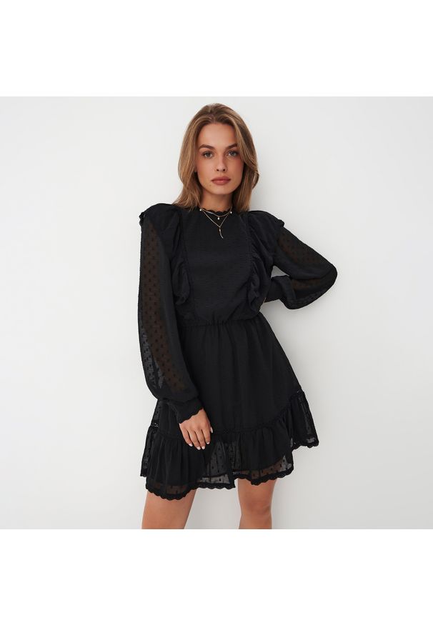 Mohito - Sukienka mini z długim rękawem - Czarny. Kolor: czarny. Długość rękawa: długi rękaw. Długość: mini