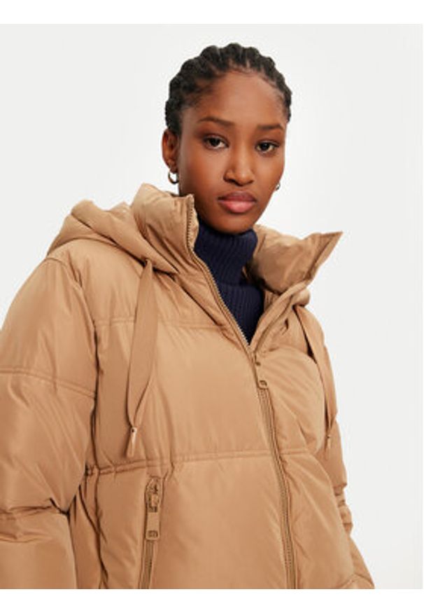 Vero Moda Kurtka zimowa Sophie 10311196 Brązowy Loose Fit. Kolor: brązowy. Materiał: syntetyk. Sezon: zima