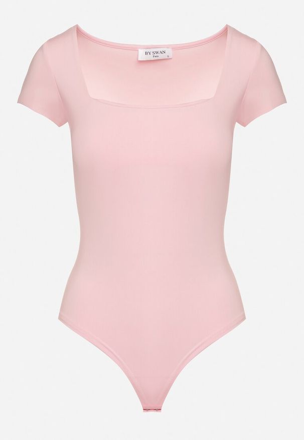 Born2be - Różowe Body z Wiskozą i Kwadratowym Dekoltem z Krótkim Rękawem Missauna. Typ kołnierza: dekolt kwadratowy. Kolor: różowy. Materiał: wiskoza. Długość rękawa: krótki rękaw. Długość: krótkie