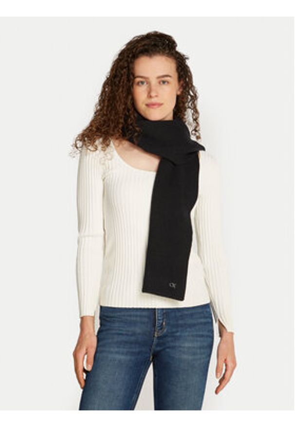 Calvin Klein Szalik K60K612603 Czarny. Kolor: czarny. Materiał: materiał, wełna