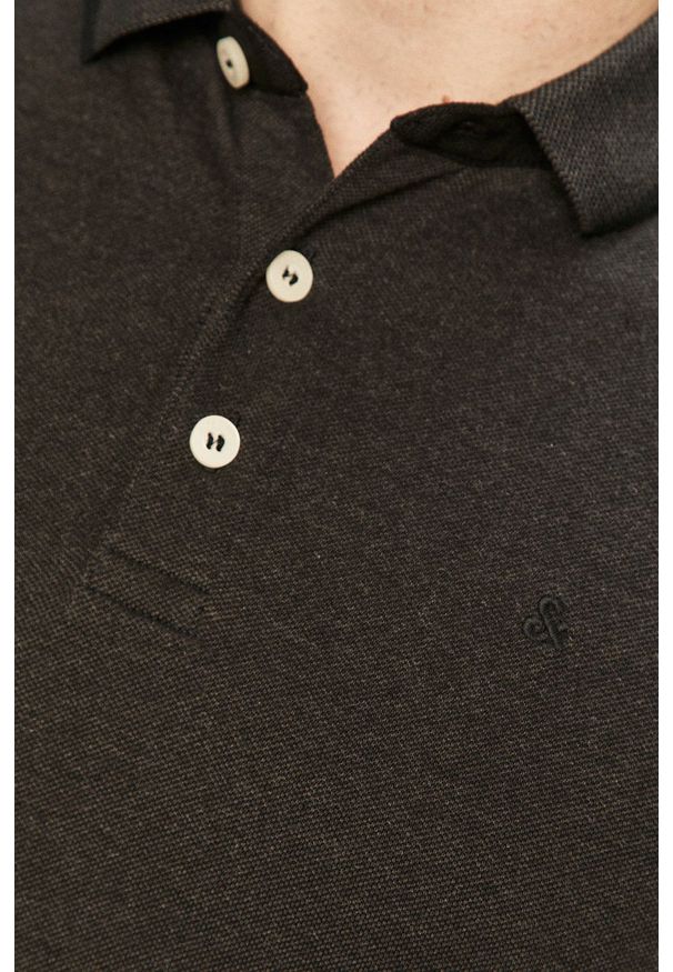 Jack & Jones - Polo. Okazja: na co dzień. Typ kołnierza: polo. Kolor: szary. Materiał: dzianina. Długość: krótkie. Styl: casual