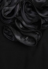 Renee - Czarne Body z Bawełny na Ramiączkach z Ozdobną Falbanką przy Dekolcie Sanadia. Kolor: czarny. Materiał: bawełna. Długość rękawa: na ramiączkach. Styl: elegancki, klasyczny #8