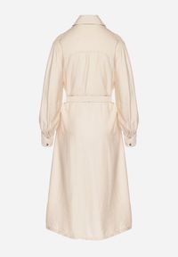 Born2be - Beżowa Wiskozowa Sukienka o Koszulowym Kroju z Paskiem z Klamrą i Kieszeniami Lisavianna. Okazja: do pracy, na co dzień, na spotkanie biznesowe. Kolor: beżowy. Materiał: wiskoza. Długość rękawa: długi rękaw. Typ sukienki: koszulowe. Styl: klasyczny, casual, elegancki, biznesowy #3