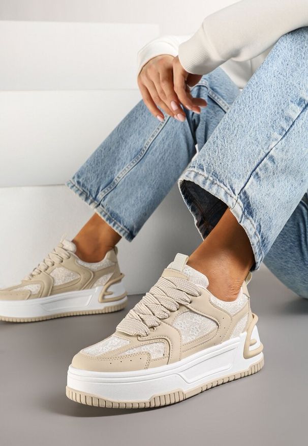 Born2be - Beżowe Sneakersy na Grubej Podeszwie Zdobione Brokatem Deorianis. Okazja: na co dzień. Kolor: beżowy. Materiał: jeans. Wzór: aplikacja