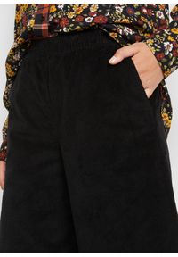 bonprix - Spodnie sztruksowe high-waist z wygodną talią. Stan: podwyższony. Kolor: czarny. Materiał: sztruks #2