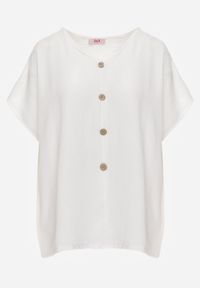 Born2be - Biała Bluzka z Bawełną o Nietoperzowym Kroju z Guzikami Mistwin. Okazja: do pracy, na co dzień. Kolor: biały. Materiał: bawełna. Styl: klasyczny, casual #6