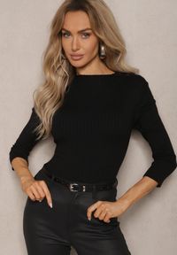 Renee - Czarny Sweter z Wiskozą z Prążkowanego Materiału Ozdobiony Napami Beroma. Okazja: na co dzień. Kolor: czarny. Materiał: wiskoza, materiał, prążkowany. Wzór: aplikacja. Styl: casual, elegancki