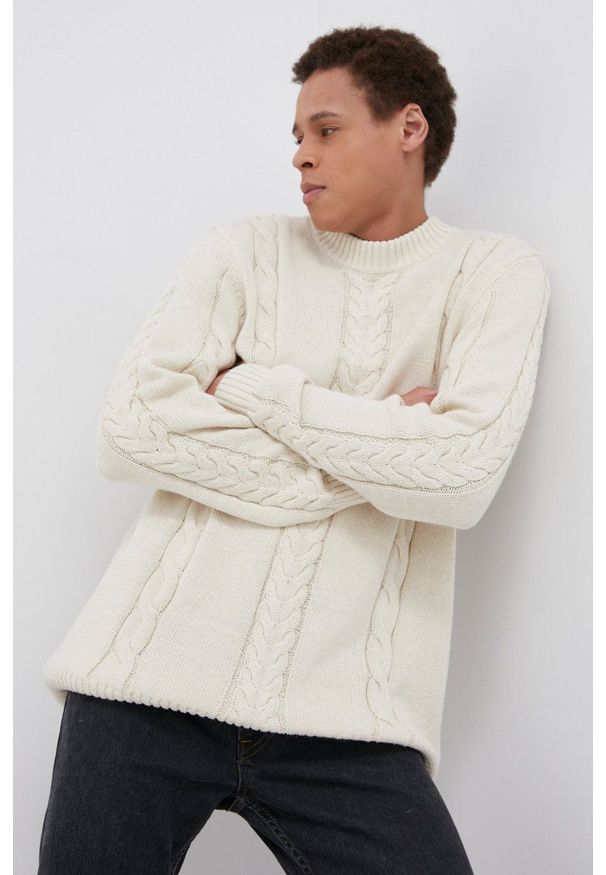 Wrangler Sweter męski kolor kremowy. Kolor: beżowy. Materiał: bawełna, materiał, włókno. Długość rękawa: długi rękaw. Długość: długie. Wzór: ze splotem