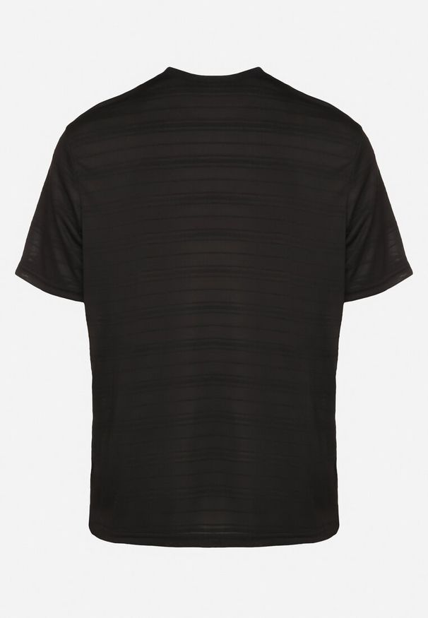 Born2be - Czarna Koszulka o Klasycznym Kroju z Kieszonką Mairalissa. Okazja: na co dzień, do pracy, na spotkanie biznesowe. Kolor: czarny. Materiał: jeans. Wzór: aplikacja. Styl: klasyczny