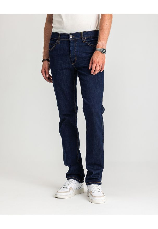 Męskie Spodnie Jeansowe Mustang Style Tramper Straight Denim Blue 1017121 5000 901, W30 L30. Okazja: na co dzień. Sezon: lato. Styl: casual, klasyczny
