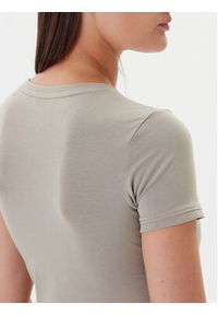 Guess T-Shirt W2YI45 J1314 Khaki Slim Fit. Kolor: brązowy. Materiał: bawełna