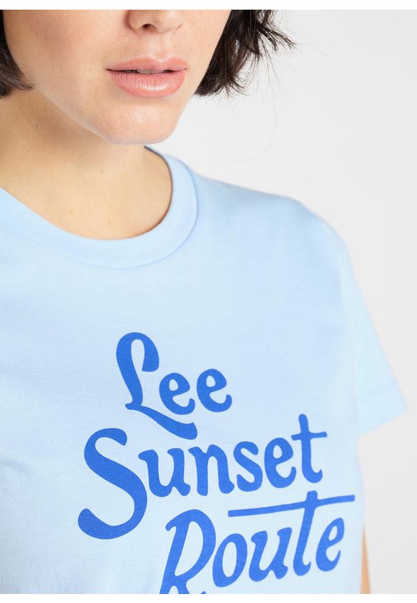 Lee - DAMSKI T-SHIRT LEE LEE GRAPHIC TEE REGULAR FIT SKY BLUE L41AEPNR 112108860