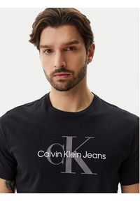 Calvin Klein Jeans T-Shirt LV040EM286 Czarny Regular Fit. Kolor: czarny. Materiał: bawełna #5