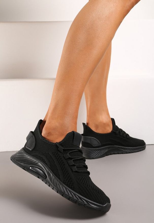 Born2be - Czarne Sznurowane Buty Sportowe na Grubszej Podeszwie Unamarie. Kolor: czarny. Materiał: jeans. Szerokość cholewki: normalna