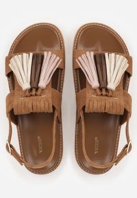 Renee - Brązowe Sandały VICES z Frędzlami w Stylu Boho Wind. Okazja: na spacer. Zapięcie: sprzączka. Kolor: brązowy. Materiał: jeans, len. Styl: boho #9