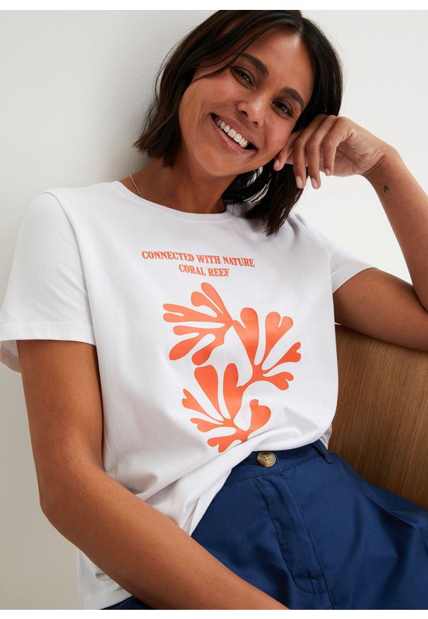 bonprix - T-shirt z nadrukiem. Kolor: biały. Wzór: nadruk