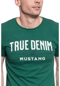 Mustang - MUSTANG T SHIRT Aaron C Print 1009047 6440. Wzór: nadruk #2